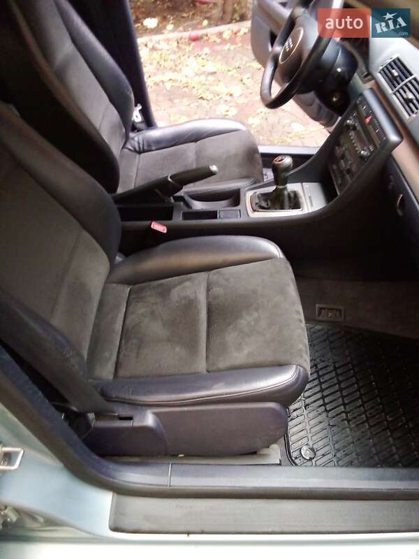 Седан Audi A4 2003 в Харькове