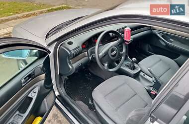 Седан Audi A4 2000 в 