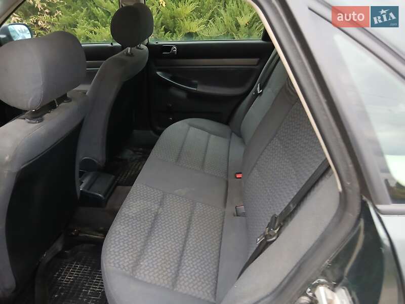 Седан Audi A4 1996 в Хотине фото 11 Седан Audi A4 1996 в Хотине