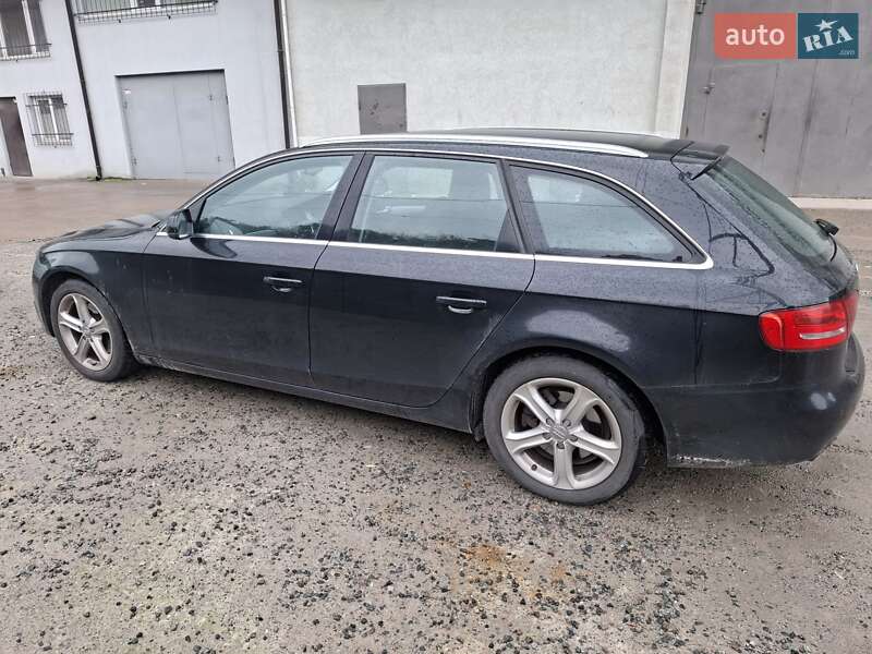 Универсал Audi A4 2011 в Киеве