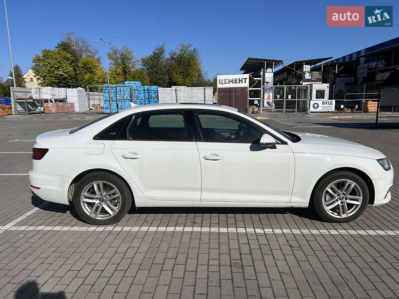 Седан Audi A4 2017 в Коломиї