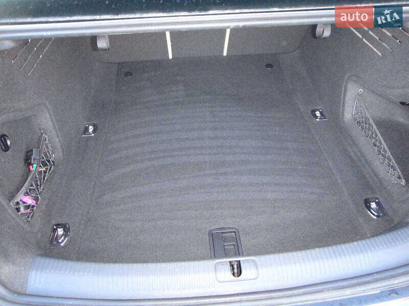 Седан Audi A4 2017 в Львові фото 12 Седан Audi A4 2017 в Львові