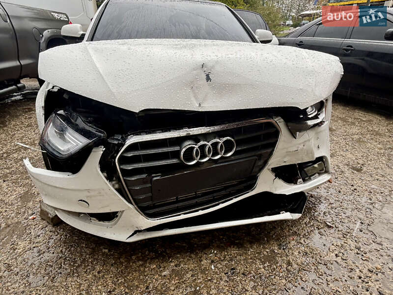 Седан Audi A4 2015 в Харкові