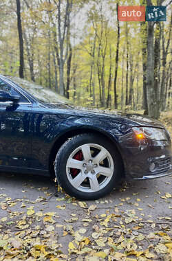 Седан Audi A4 2011 в  фото 5 Седан Audi A4 2011 в