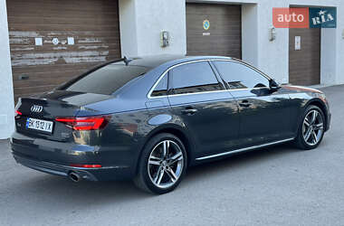 Седан Audi A4 2018 в  фото 10 Седан Audi A4 2018 в
