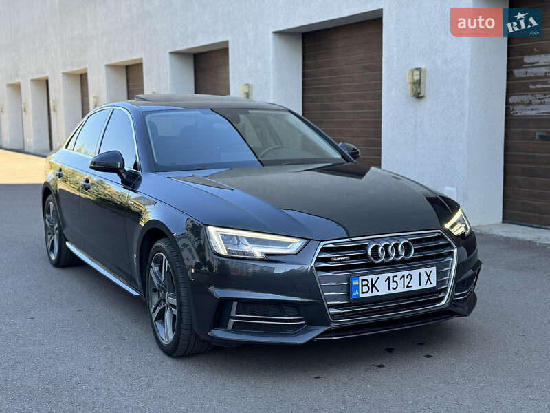 Седан Audi A4 2018 в Ровно