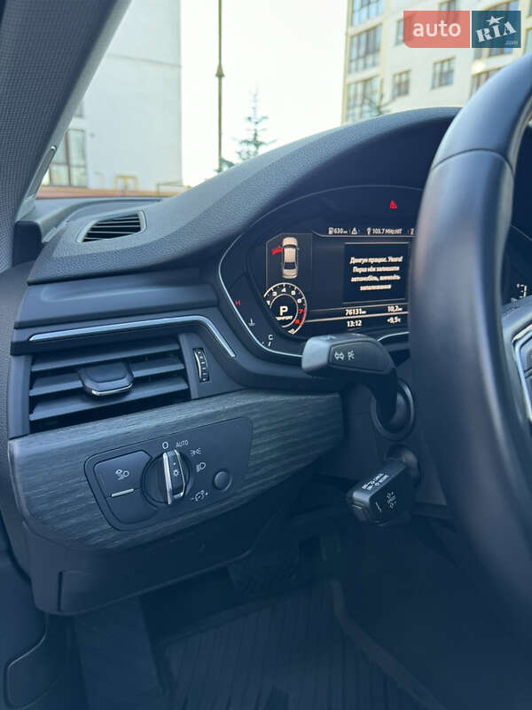 Седан Audi A4 2018 в Ровно