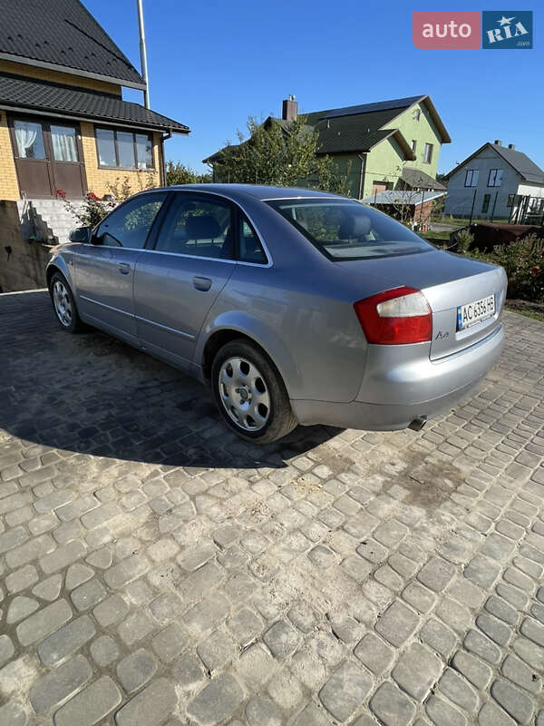 Седан Audi A4 2004 в Луцьку