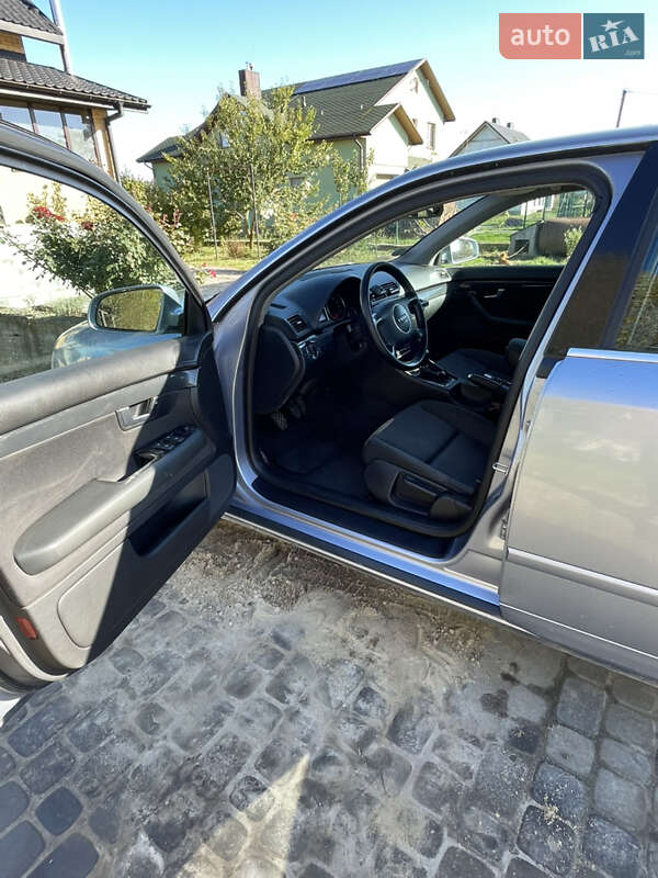 Седан Audi A4 2004 в Луцьку