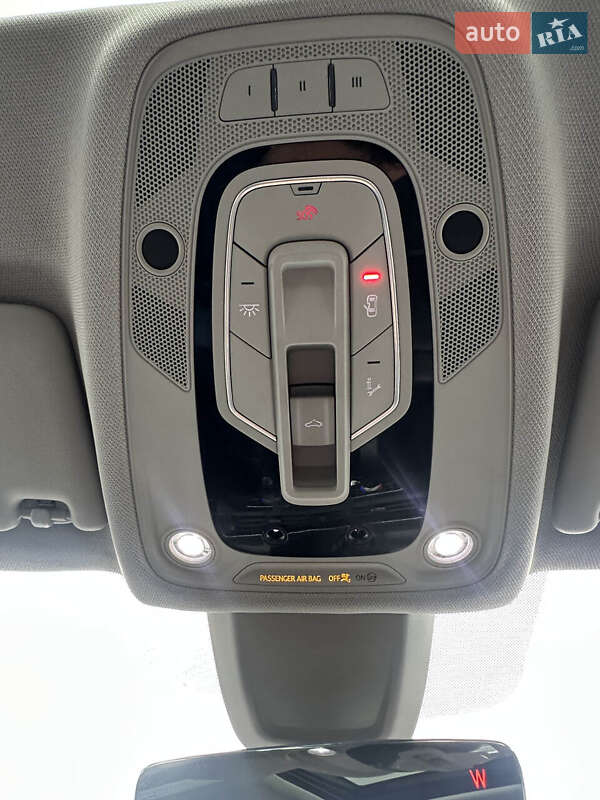 Седан Audi A4 2019 в Білогородці
