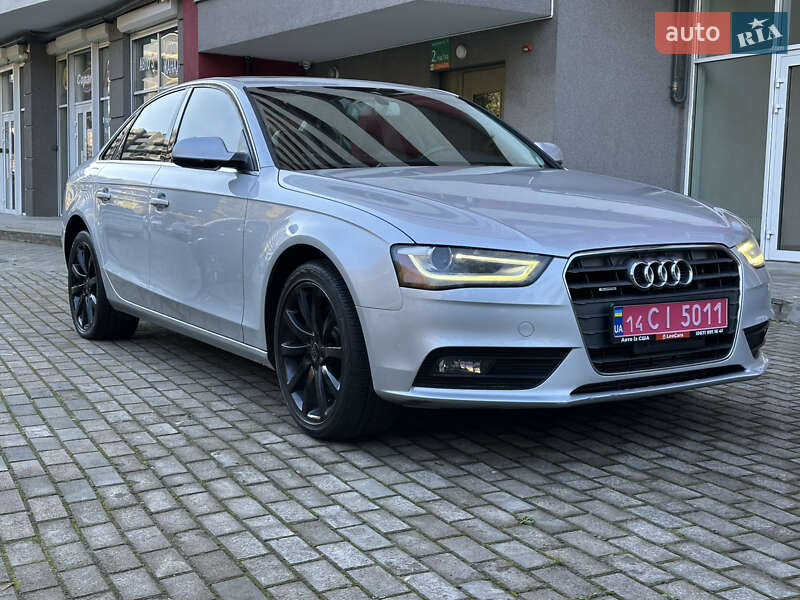 Седан Audi A4 2013 в Львове