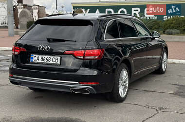 Универсал Audi A4 2018 в 