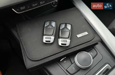 Универсал Audi A4 2018 в 