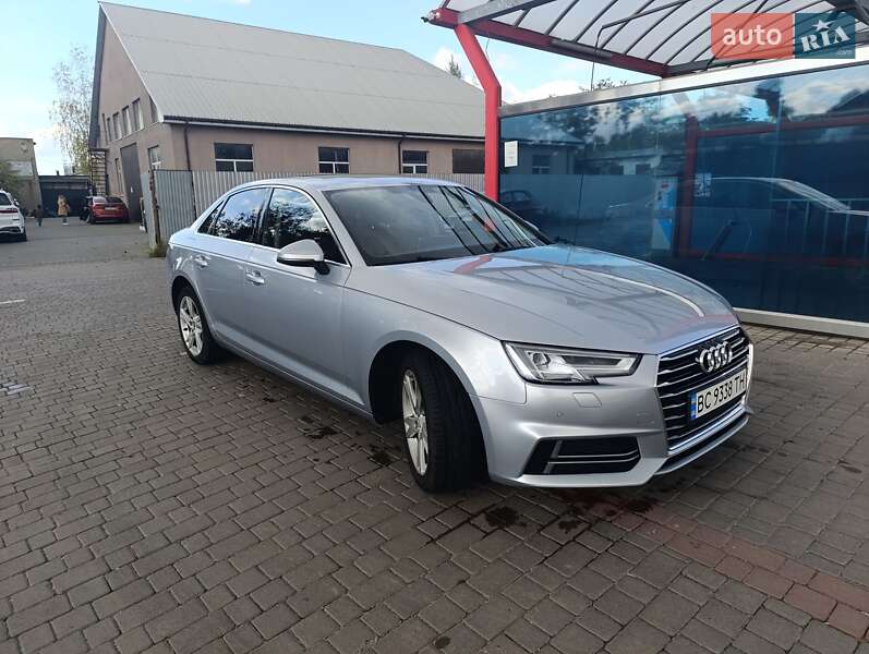 Седан Audi A4 2018 в 