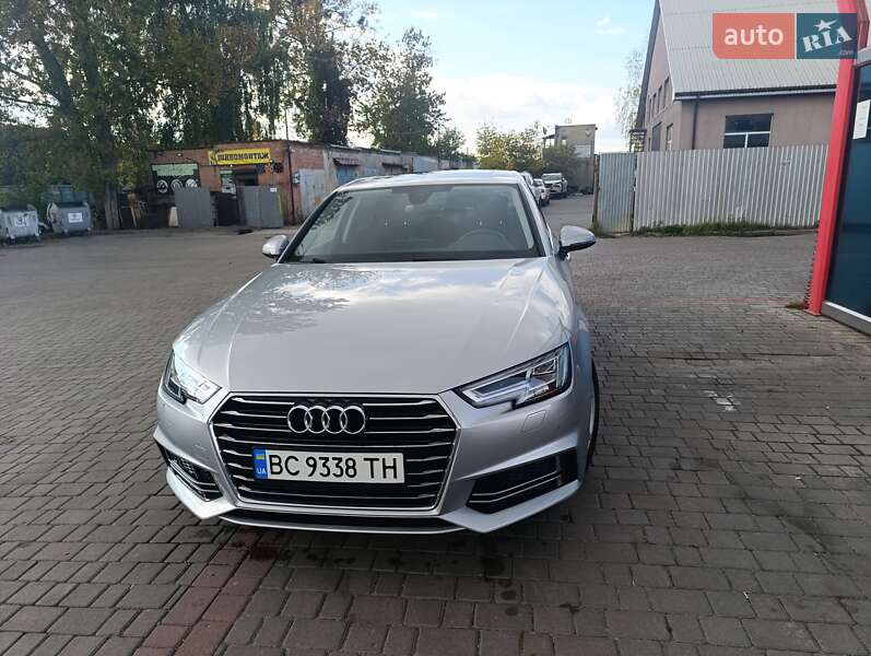 Седан Audi A4 2018 в Львове