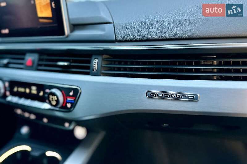 Седан Audi A4 2017 в Львові