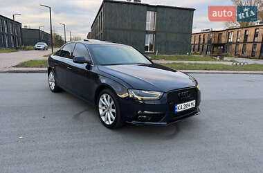 Седан Audi A4 2013 в 