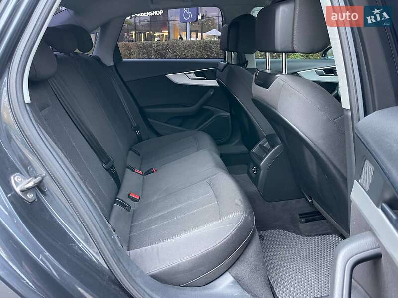 Седан Audi A4 2018 в Києві фото 10 Седан Audi A4 2018 в Києві