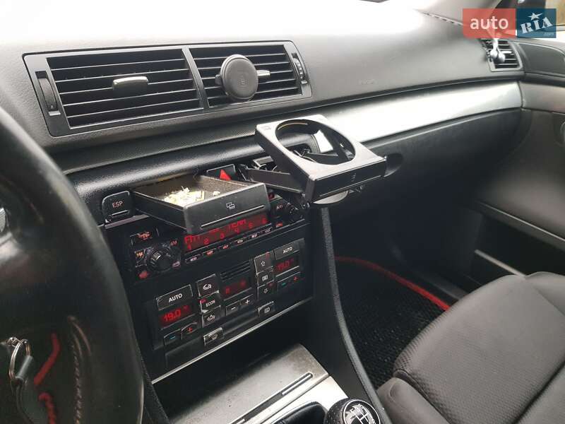 Седан Audi A4 2001 в Мене фото 22 Седан Audi A4 2001 в Мене