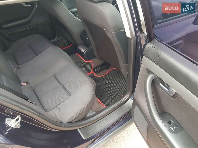 Седан Audi A4 2001 в Мене фото 29 Седан Audi A4 2001 в Мене