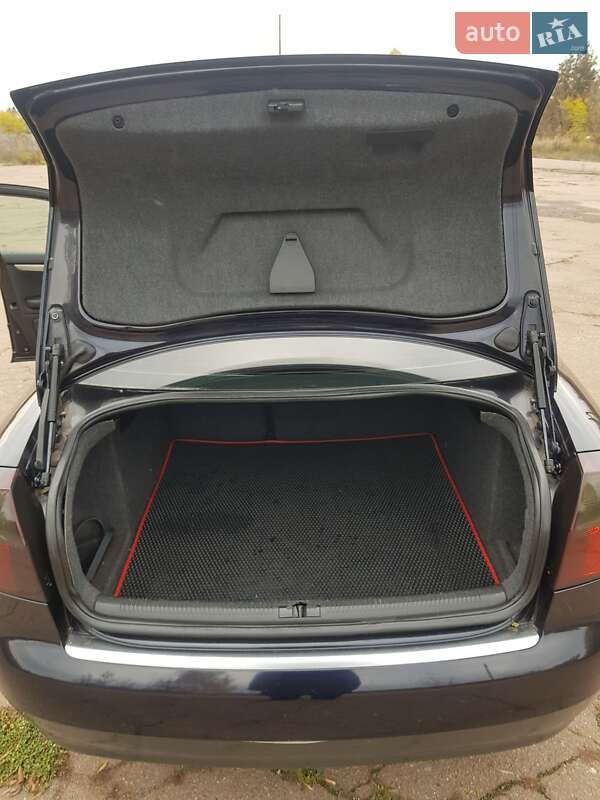 Седан Audi A4 2001 в Мене фото 35 Седан Audi A4 2001 в Мене