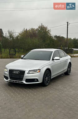 Седан Audi A4 2010 в Чернівцях