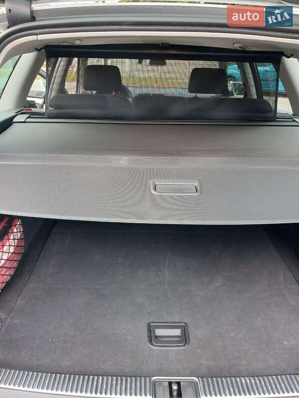 Универсал Audi A4 2006 в Хороле