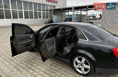 Седан Audi A4 2003 в  фото 29 Седан Audi A4 2003 в
