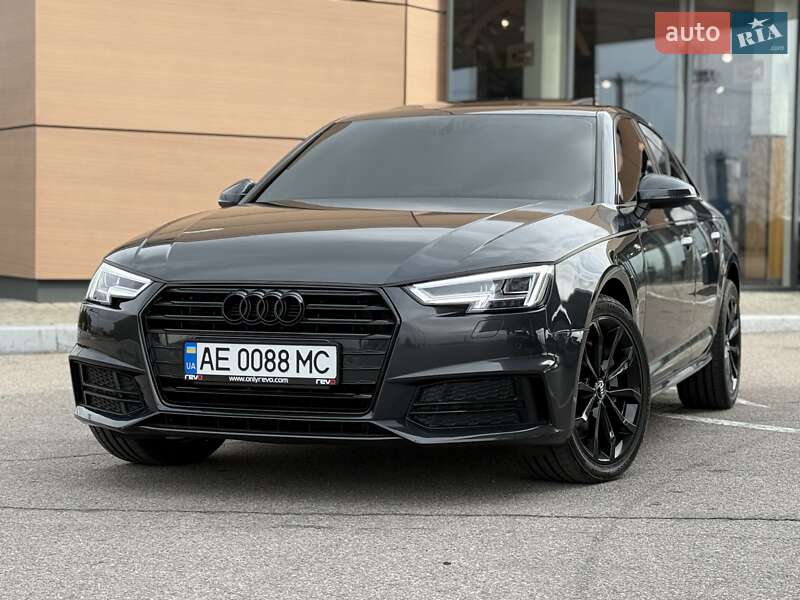 Седан Audi A4 2017 в Днепре