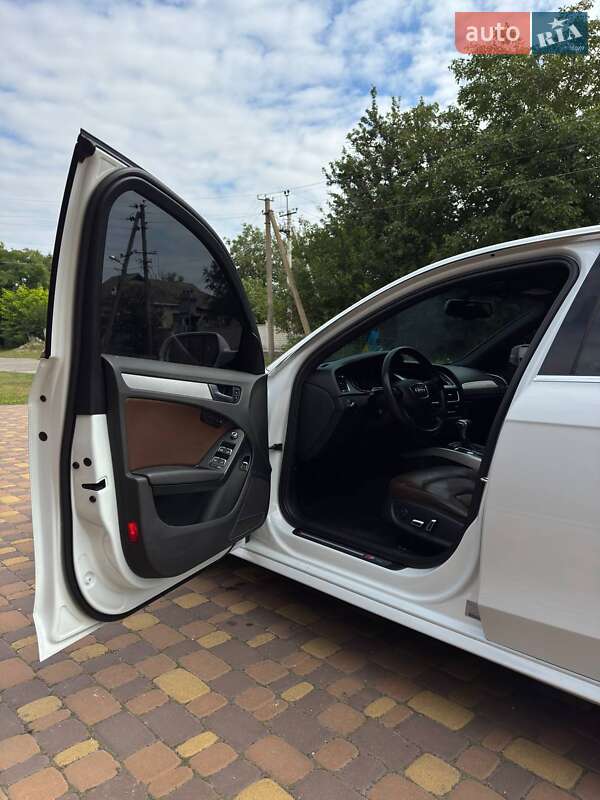 Седан Audi A4 2013 в Києві фото 13 Седан Audi A4 2013 в Києві