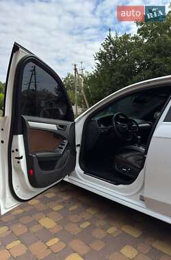 Седан Audi A4 2013 в 