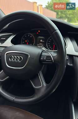 Седан Audi A4 2013 в 