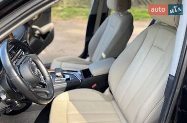 Седан Audi A4 2016 в 