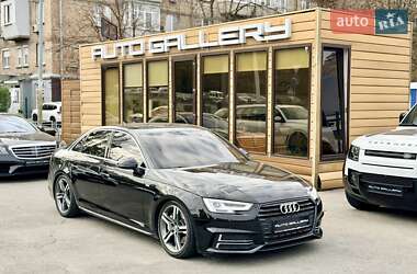 Седан Audi A4 2018 в Киеве