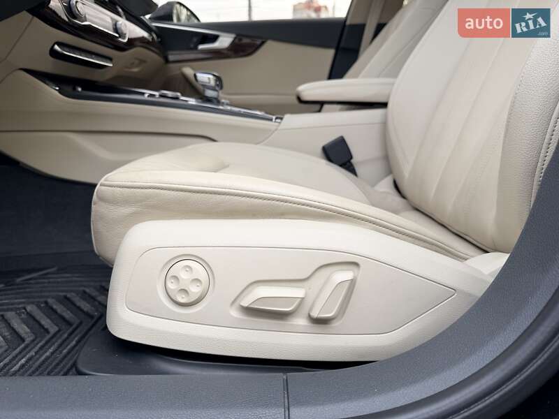 Седан Audi A4 2018 в Києві