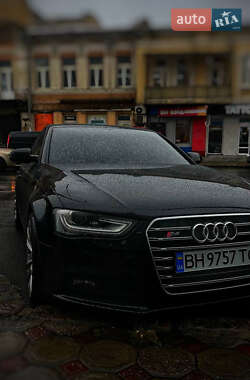 Седан Audi A4 2013 в Одессе