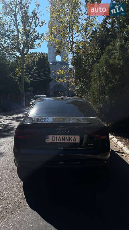 Седан Audi A4 2013 в Одесі
