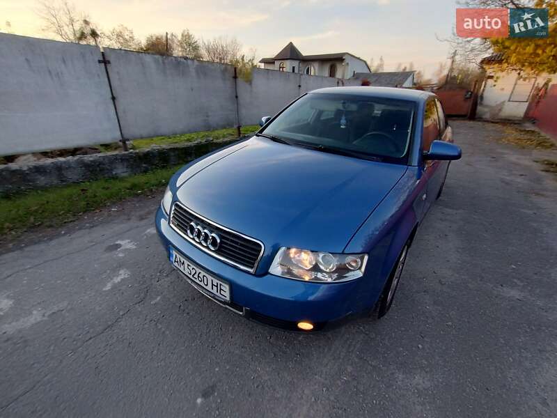 Седан Audi A4 2001 в Мирополі