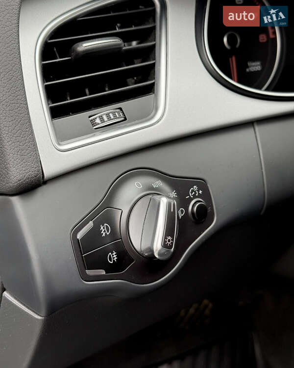 Седан Audi A4 2015 в Львові фото 27 Седан Audi A4 2015 в Львові