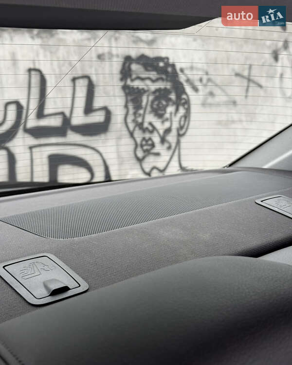 Седан Audi A4 2015 в Львові фото 44 Седан Audi A4 2015 в Львові