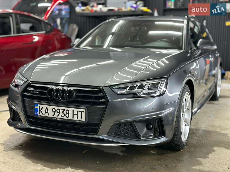 Універсал Audi A4 2016 в Києві