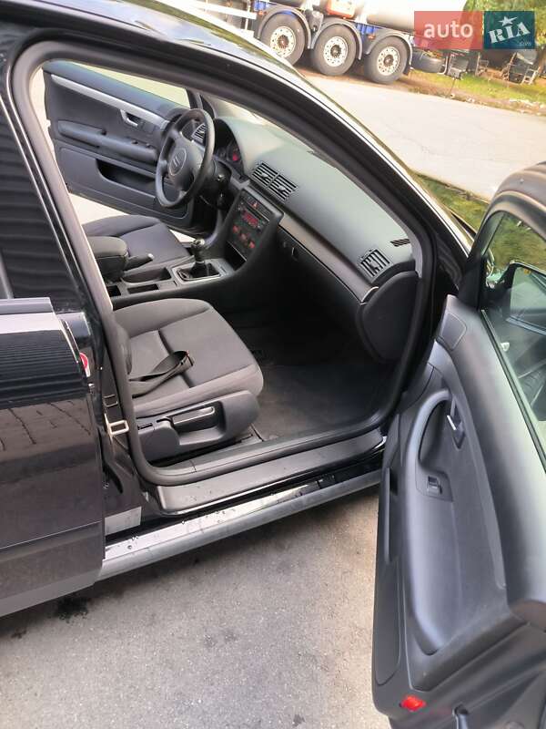 Седан Audi A4 2002 в Василькові