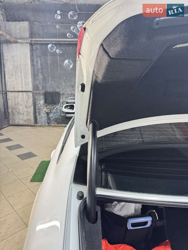 Седан Audi A4 2013 в Києві фото 17 Седан Audi A4 2013 в Києві