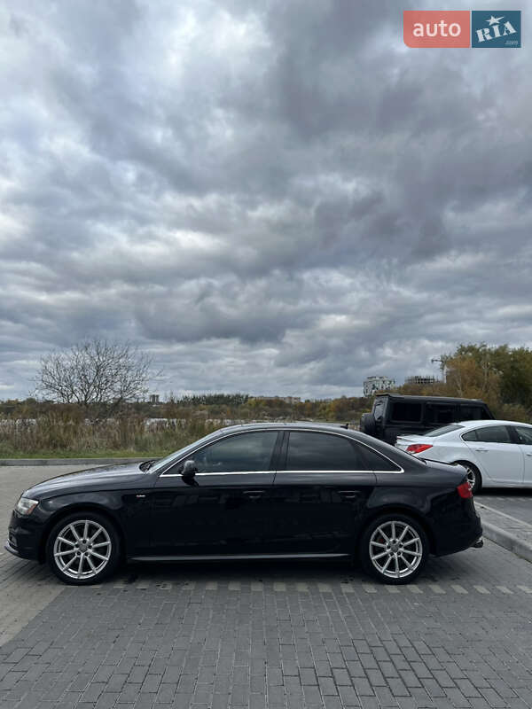 Седан Audi A4 2014 в Рівному