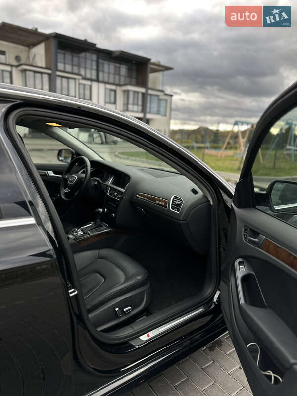 Седан Audi A4 2014 в Рівному