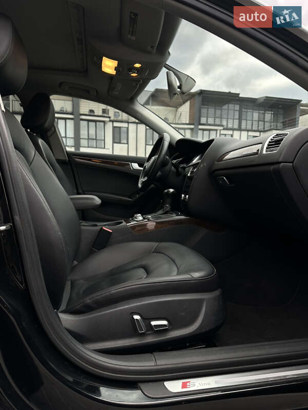 Седан Audi A4 2014 в Рівному