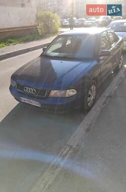 Седан Audi A4 1998 в Киеве