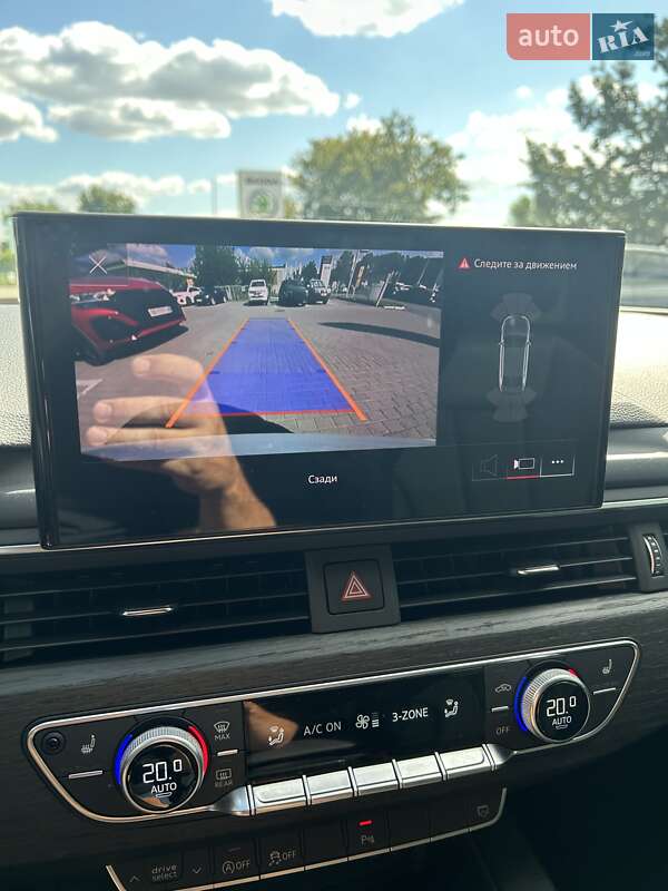 Седан Audi A4 2021 в Полтаві