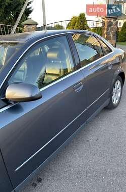 Седан Audi A4 2001 в Луцке