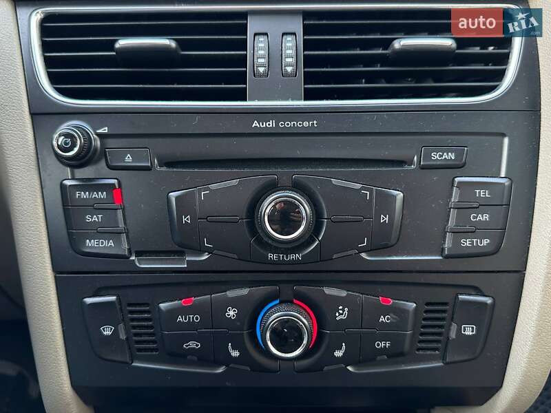 Седан Audi A4 2011 в Киеве